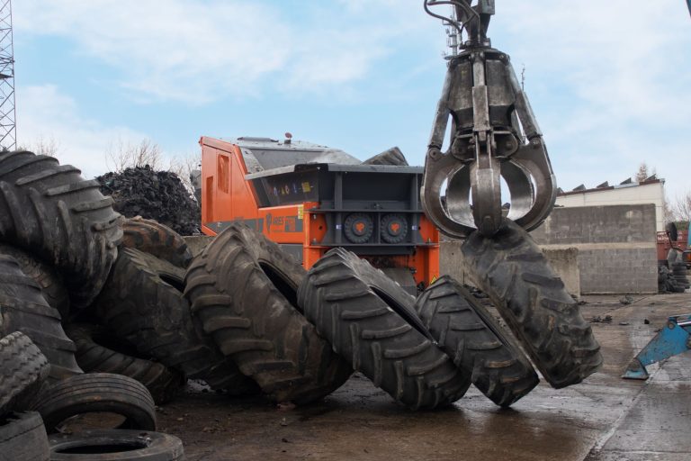 ARJES TITAN 900 撕碎機
